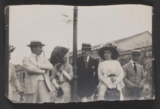 Léon Bakst (left) and Serge Diaghilev (center) with unidentified others, ca.1910. Bronislava Nijinska Collection, Music Division, Library of Congress (008.00.00) Digital ID # br0008